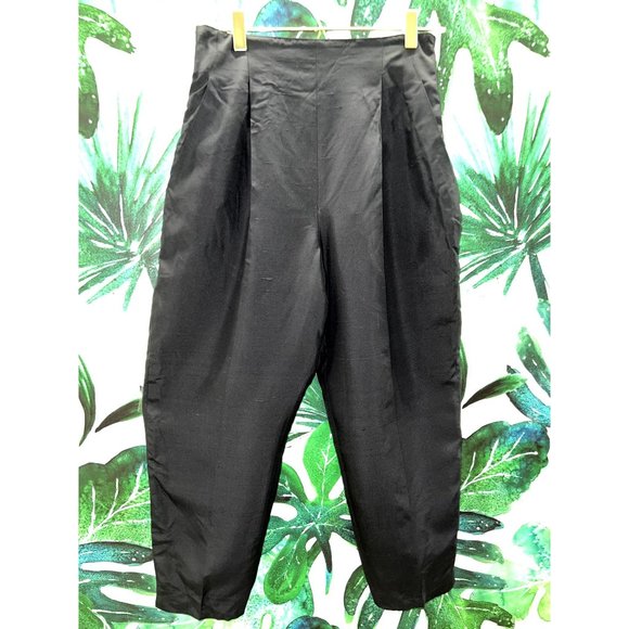 Authentic Gucci Black Dress Casual Ankle/Cropped Silk Pants Size 42